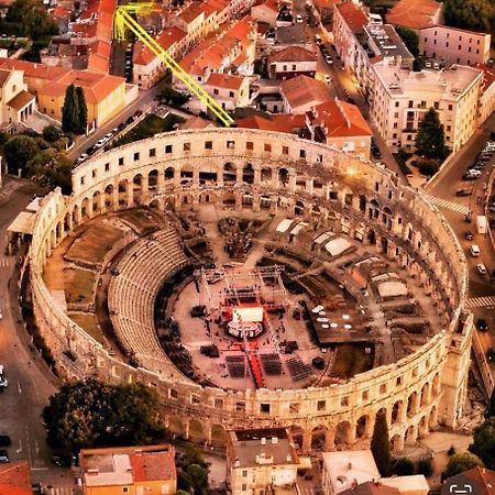 Domus Nostrae-Pula Apartamento Exterior foto